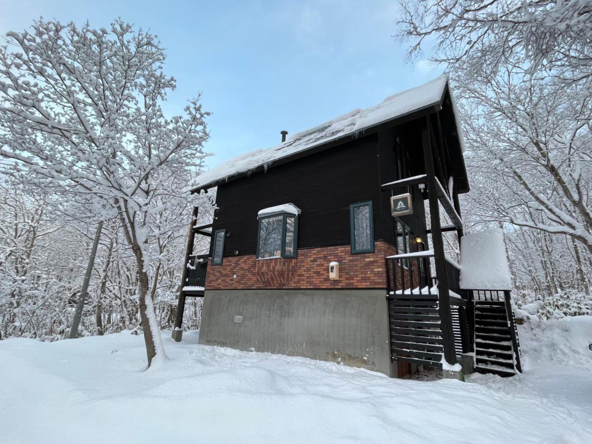 Goodfellas Onsen House Villa Niseko Exterior photo